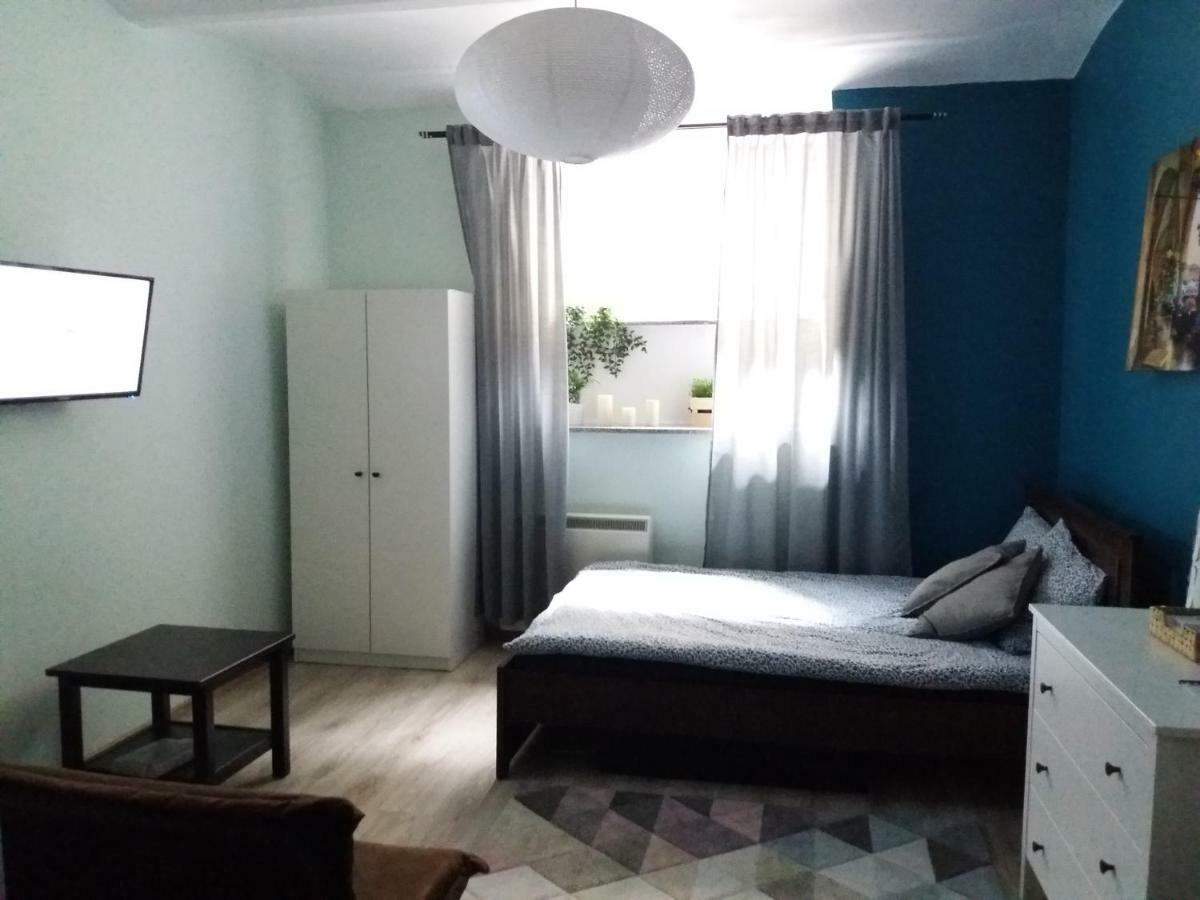 شقة كراكوفيا  في Klimatyczny Apartament المظهر الخارجي الصورة